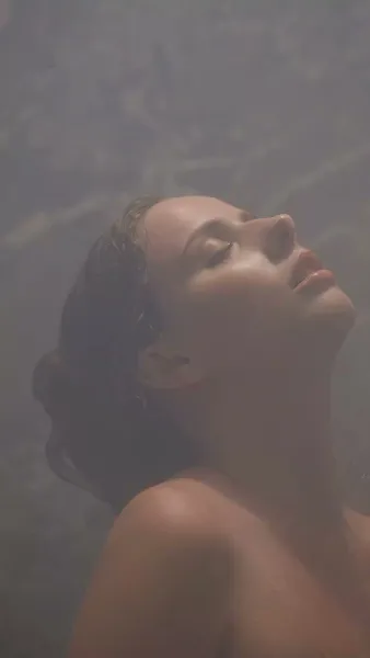 กระสุนส่งรัก[พากย์เสียง]