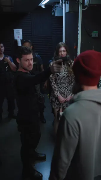 กระสุนส่งรัก[พากย์เสียง]