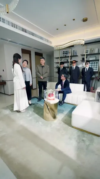 ตกอีกครั้ง ตกลึกขึ้นไป