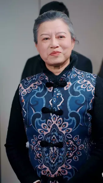 ตกอีกครั้ง ตกลึกขึ้นไป