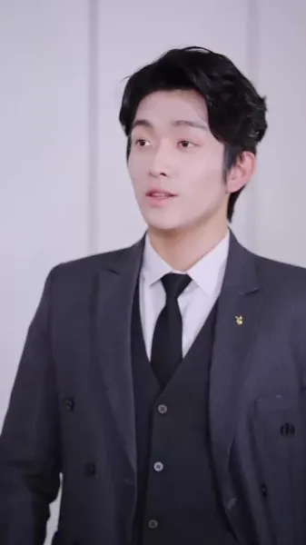 การขึ้นสู่อำนาจของดาราหญิงพันล้าน