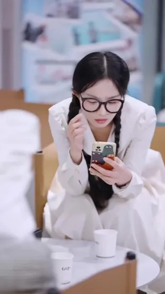 การขึ้นสู่อำนาจของดาราหญิงพันล้าน