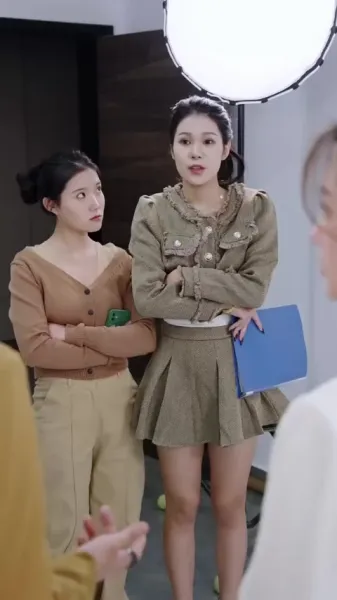 การขึ้นสู่อำนาจของดาราหญิงพันล้าน