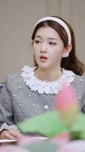 การขึ้นสู่อำนาจของดาราหญิงพันล้าน