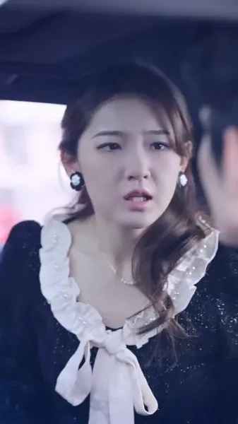 การขึ้นสู่อำนาจของดาราหญิงพันล้าน