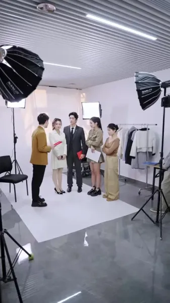 การขึ้นสู่อำนาจของดาราหญิงพันล้าน