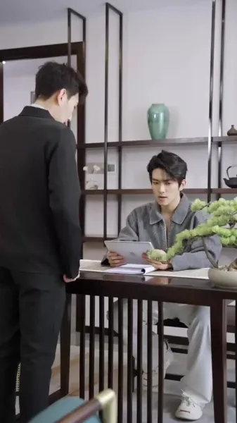 การขึ้นสู่อำนาจของดาราหญิงพันล้าน