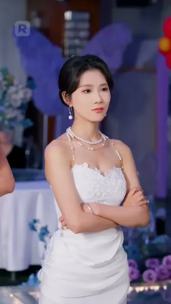 เกิดใหม่วันแต่งงาน ตบหน้าคนชั่ว