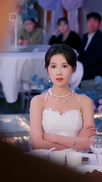 เกิดใหม่วันแต่งงาน ตบหน้าคนชั่ว