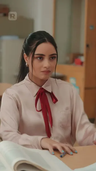 ทายาทที่แท้จริง VS ราชินีผึ้งตัวปลอม