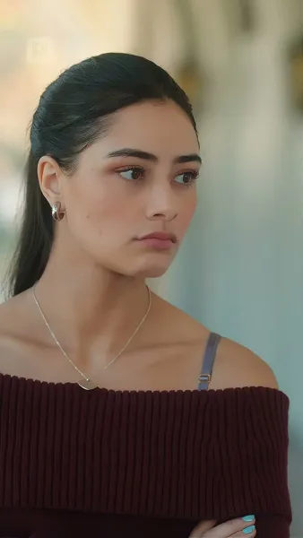 ทายาทที่แท้จริง VS ราชินีผึ้งตัวปลอม