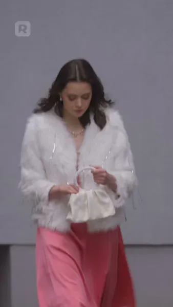 นางแบบสุดฮอต หัวใจมหาเศรษฐี