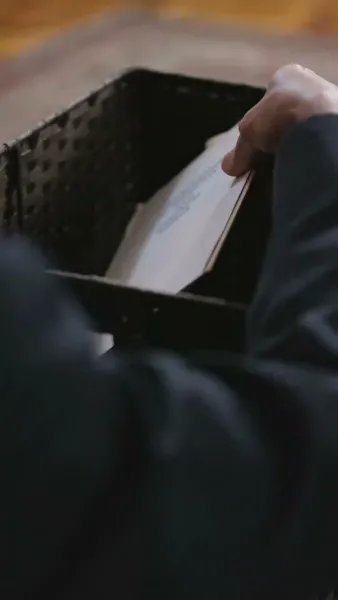 น้องสาวหลับใหล 30 ปี พี่ชายต้องชดใช้