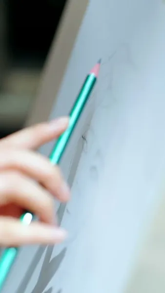 จุดประกาย หัวใจที่แตกสลาย