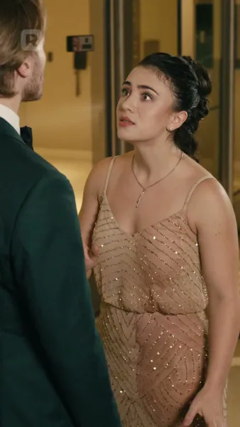 รักวัยเหมือนไวน์ชั้นดี