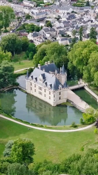 รักวัยเหมือนไวน์ชั้นดี