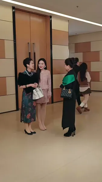 การกลับมาของคุณหนูเศรษฐี