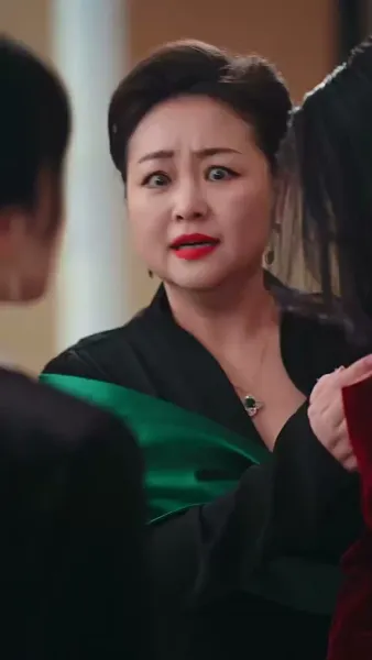 การกลับมาของคุณหนูเศรษฐี