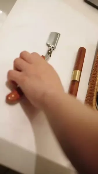 ให้สายลมนำพาจูบของเธอมา