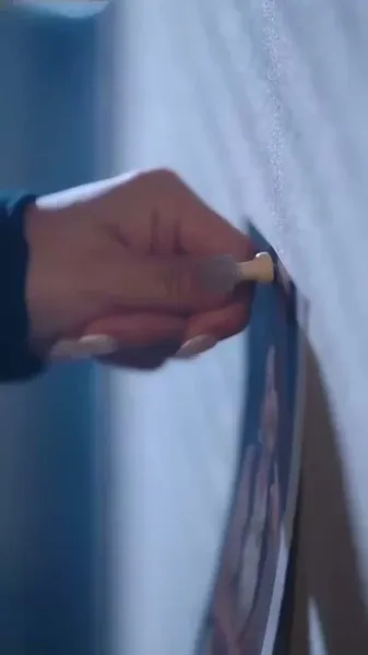 ให้สายลมนำพาจูบของเธอมา