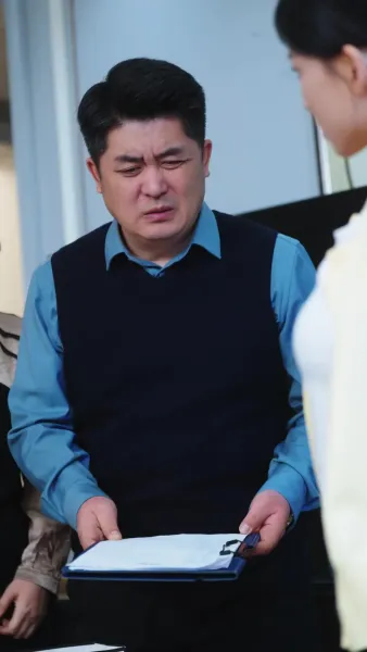 ตระกูลขี้แพ้ x ราชินีเจ๊ใหญ่