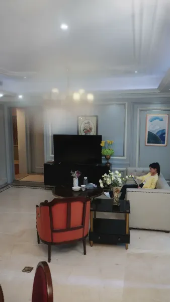 ตระกูลขี้แพ้ x ราชินีเจ๊ใหญ่