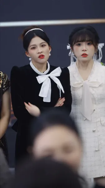 ตระกูลขี้แพ้ x ราชินีเจ๊ใหญ่