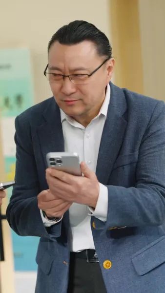 ตระกูลขี้แพ้ x ราชินีเจ๊ใหญ่