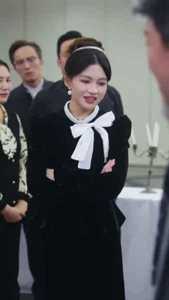 ตระกูลขี้แพ้ x ราชินีเจ๊ใหญ่