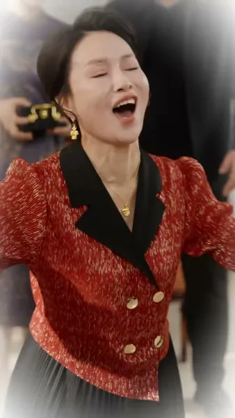 ตระกูลขี้แพ้ x ราชินีเจ๊ใหญ่