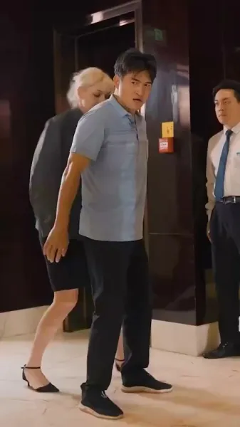 สุภาพสตรีแห่งศักดิ์ศรี