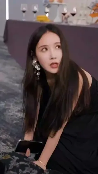 สุภาพสตรีแห่งศักดิ์ศรี