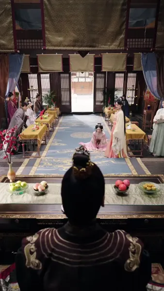 ราชินีสายโหด ทวงบัลลังก์(พากย์เสียง)