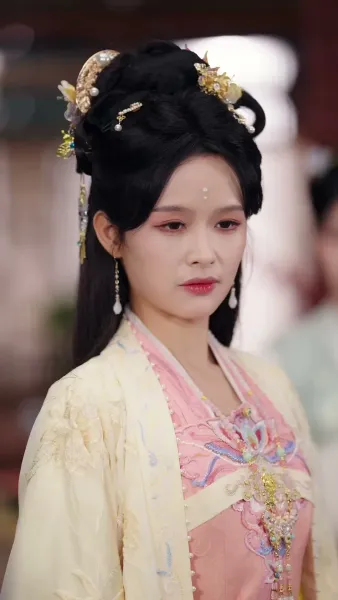 ราชินีสายโหด ทวงบัลลังก์(พากย์เสียง)