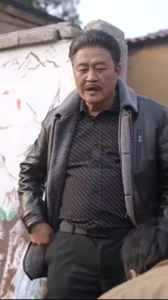 รักใต้แสงตะวัน