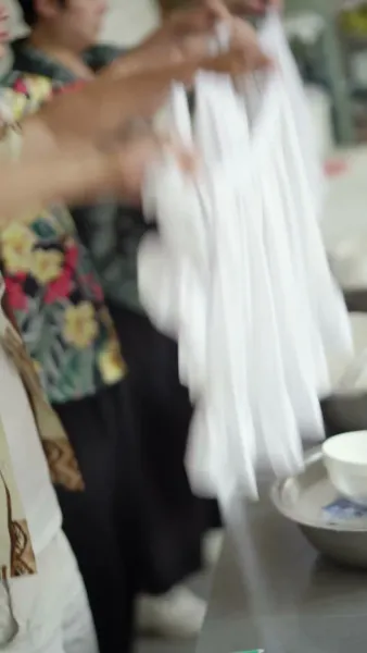 พี่แต่งงานฉันก็แต่งด้วย