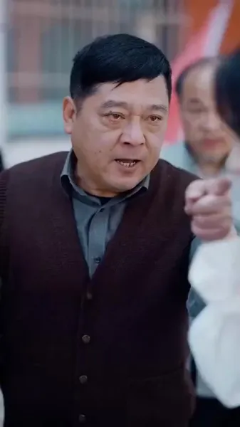 ยุนเมี่ยว 2: ฉันฝึกฝนมาหลายปี แล้วถ้าฉันแข็งแกร่งขึ้นล่ะ?