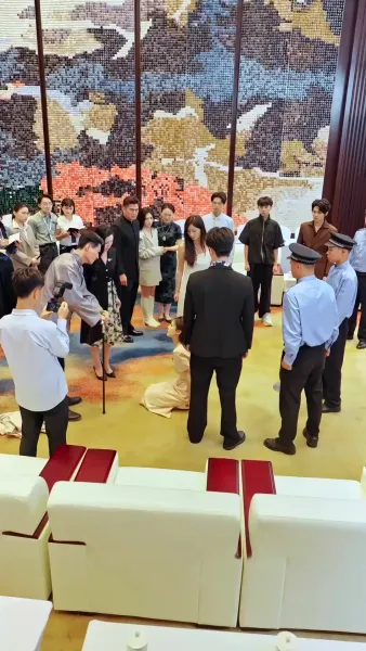 รอยร้าวในกรงทอง(พากย์ไทย)