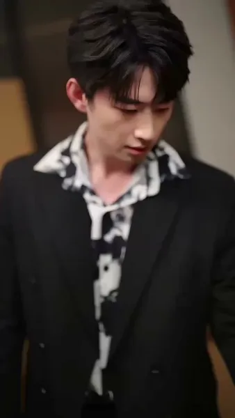 รอยร้าวในกรงทอง(พากย์ไทย)