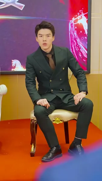 เรื่องรักกุหลาบไฟ