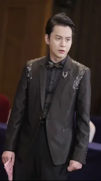  ผู้ครองพิภพ