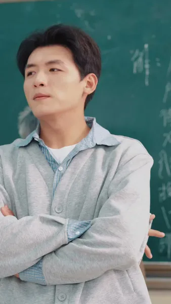 รักออนไลน์ชนดาวมหาลัย