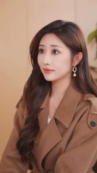 รักออนไลน์ชนดาวมหาลัย