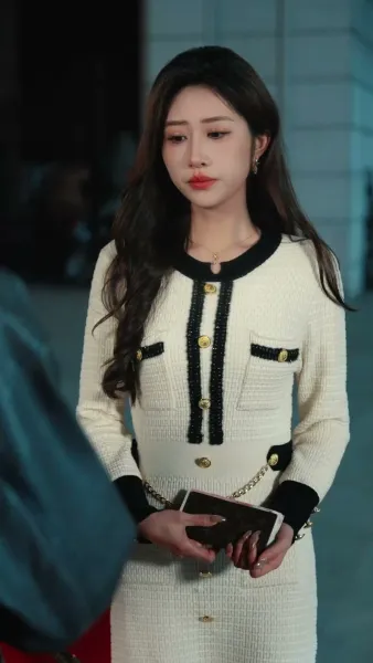 รักออนไลน์ชนดาวมหาลัย