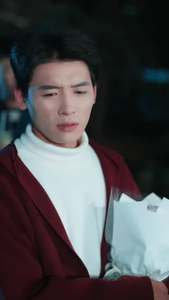 รักออนไลน์ชนดาวมหาลัย