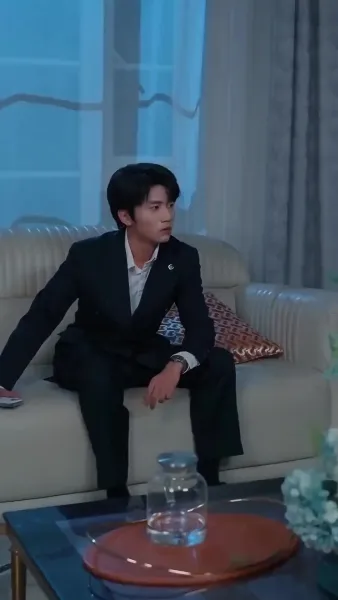 หลังทรยศเธอ, ฉันแอบตายเพื่อเกิดใหม่