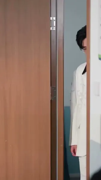 หลังทรยศเธอ, ฉันแอบตายเพื่อเกิดใหม่