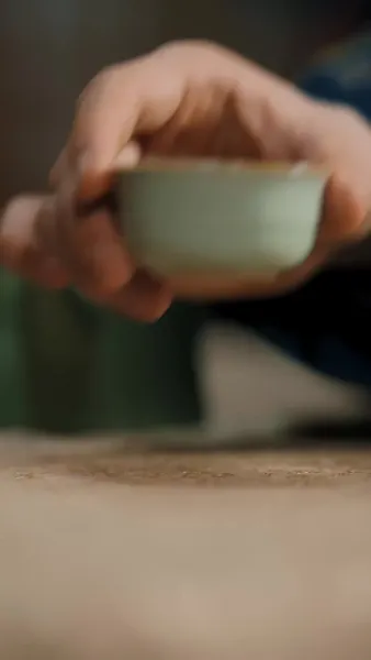 รักแลกชีวิตสายลม