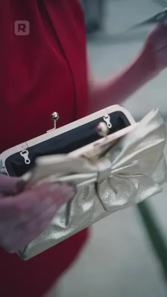 คู่หมั้นจำเป็น หัวใจไม่จำลอง