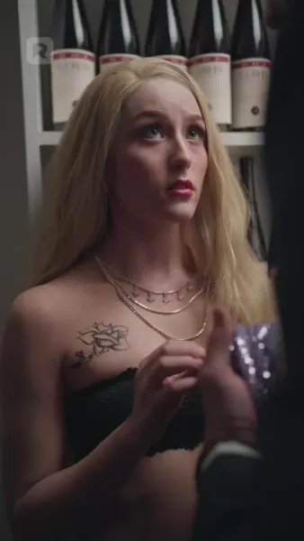 คู่หมั้นจำเป็น หัวใจไม่จำลอง